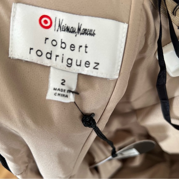 ROBERT RODRIGUEZ for NEIMAN MARCUS, BLACK LACE STRAPLESS - Picture 8 of 10